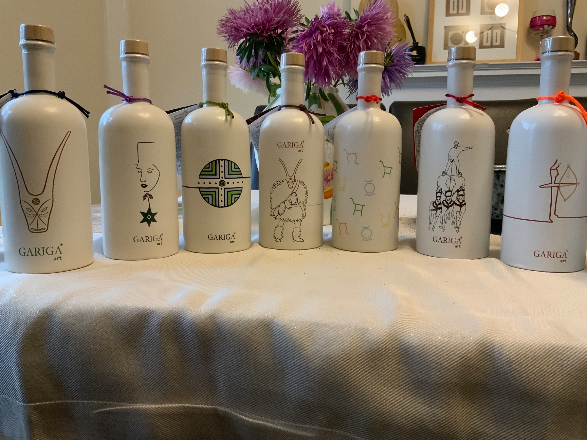 Gariga Art organic extra virgin olive oil, ceramic bottle collection